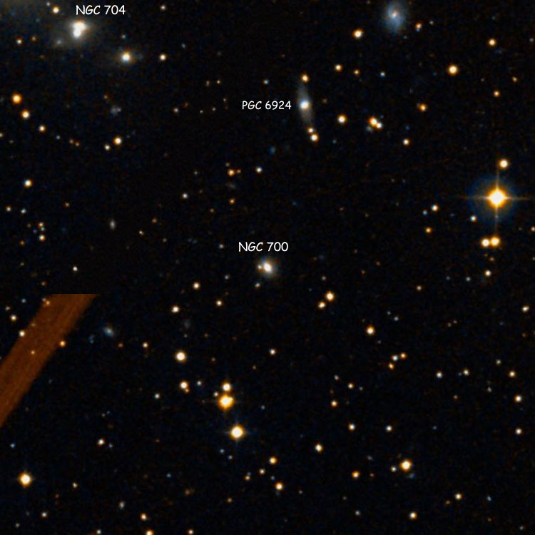 DSS image of region near lenticular galaxy NGC 700, also showing NGC 704