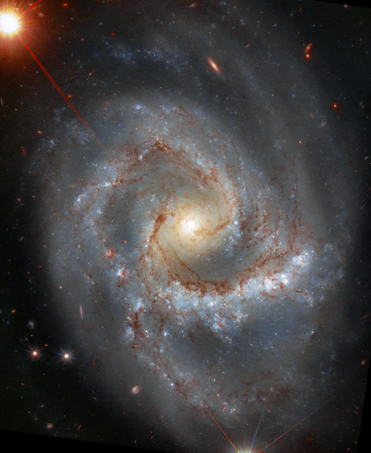 HST image of spiral galaxy NGC 7678, also known as Arp 28