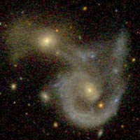 Arp 107 (PGC 32620 + PGC 32628)