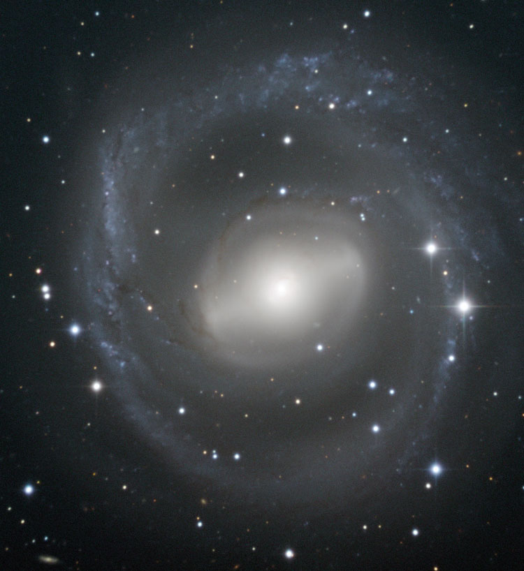 ESO image of lenticular galaxy NGC 2217