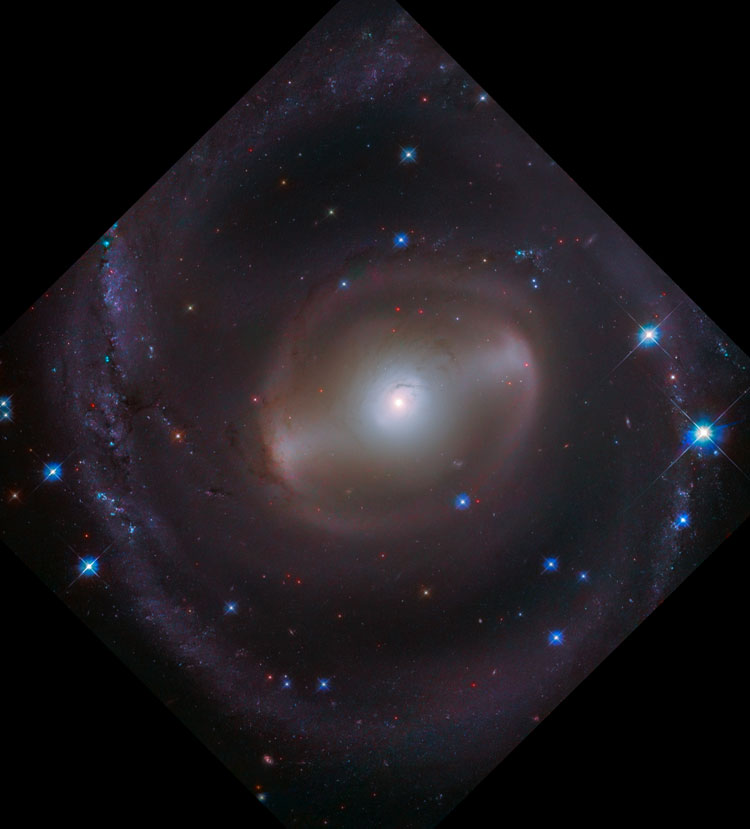 HST  image of lenticular galaxy NGC 2217