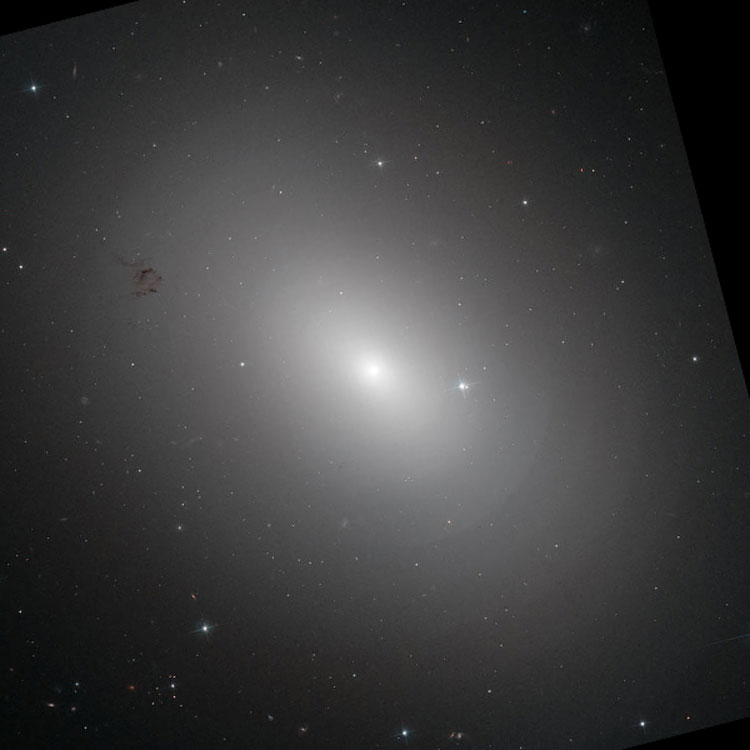 HST image of elliptical galaxy NGC 3923