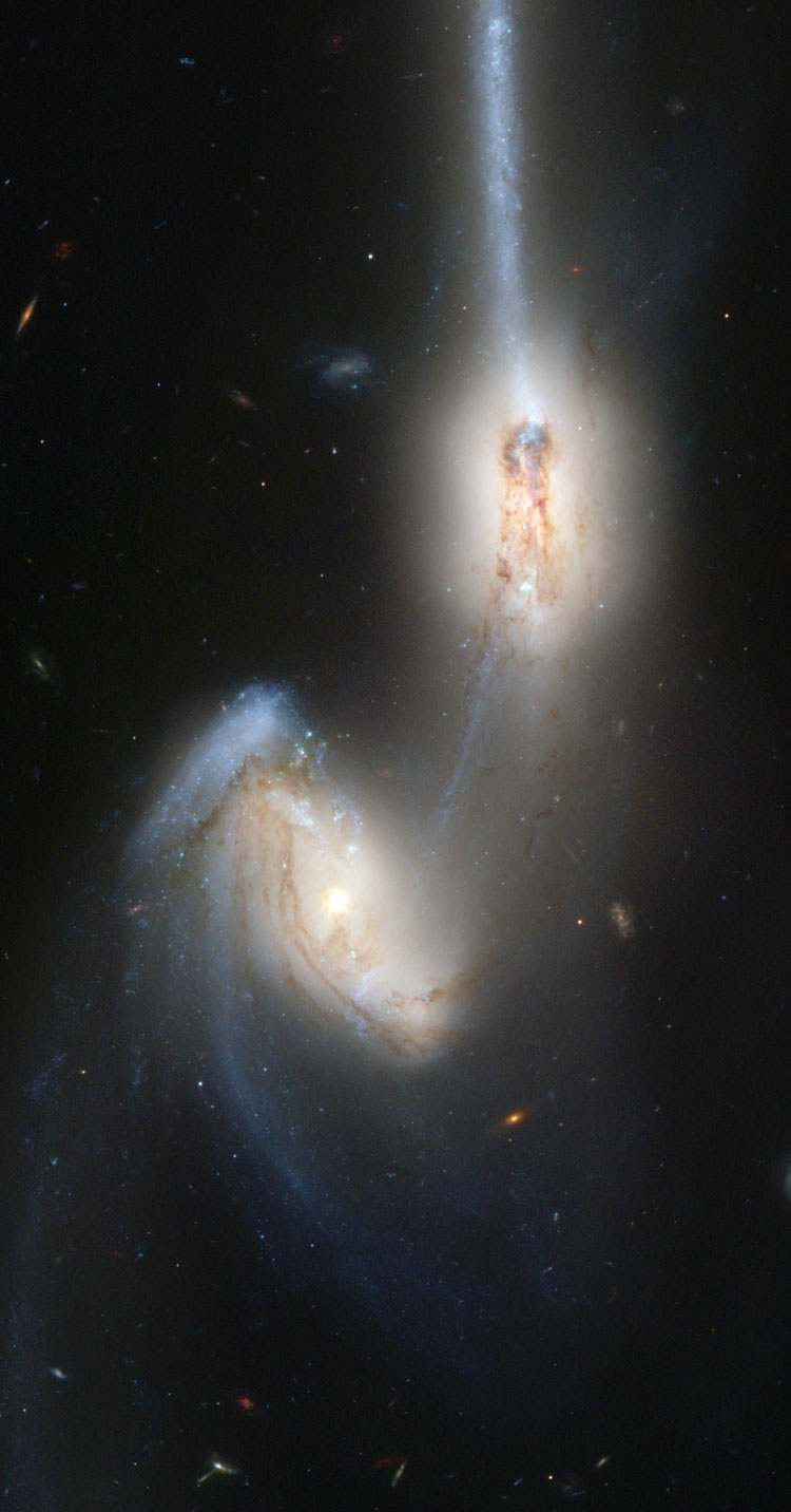 Closeup of The Mice, NGC 4676