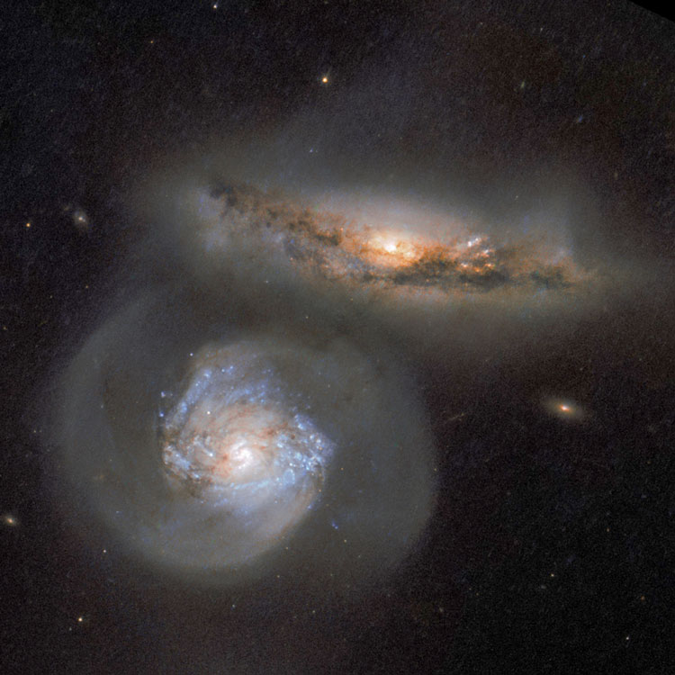 HST image of the pair of interacting spiral galaxies listed as NGC 5765