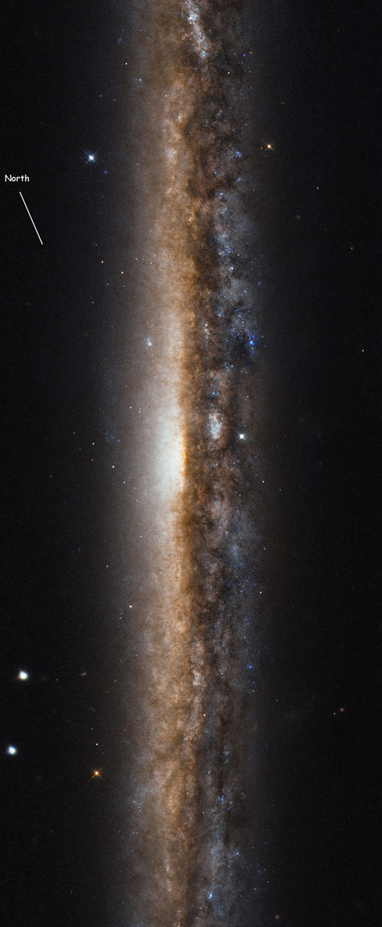HST image of central part of spiral galaxy NGC 5907