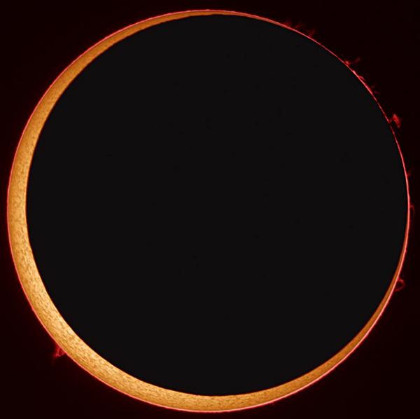 An image of the October 3, 2005 annular eclipse of the Sun