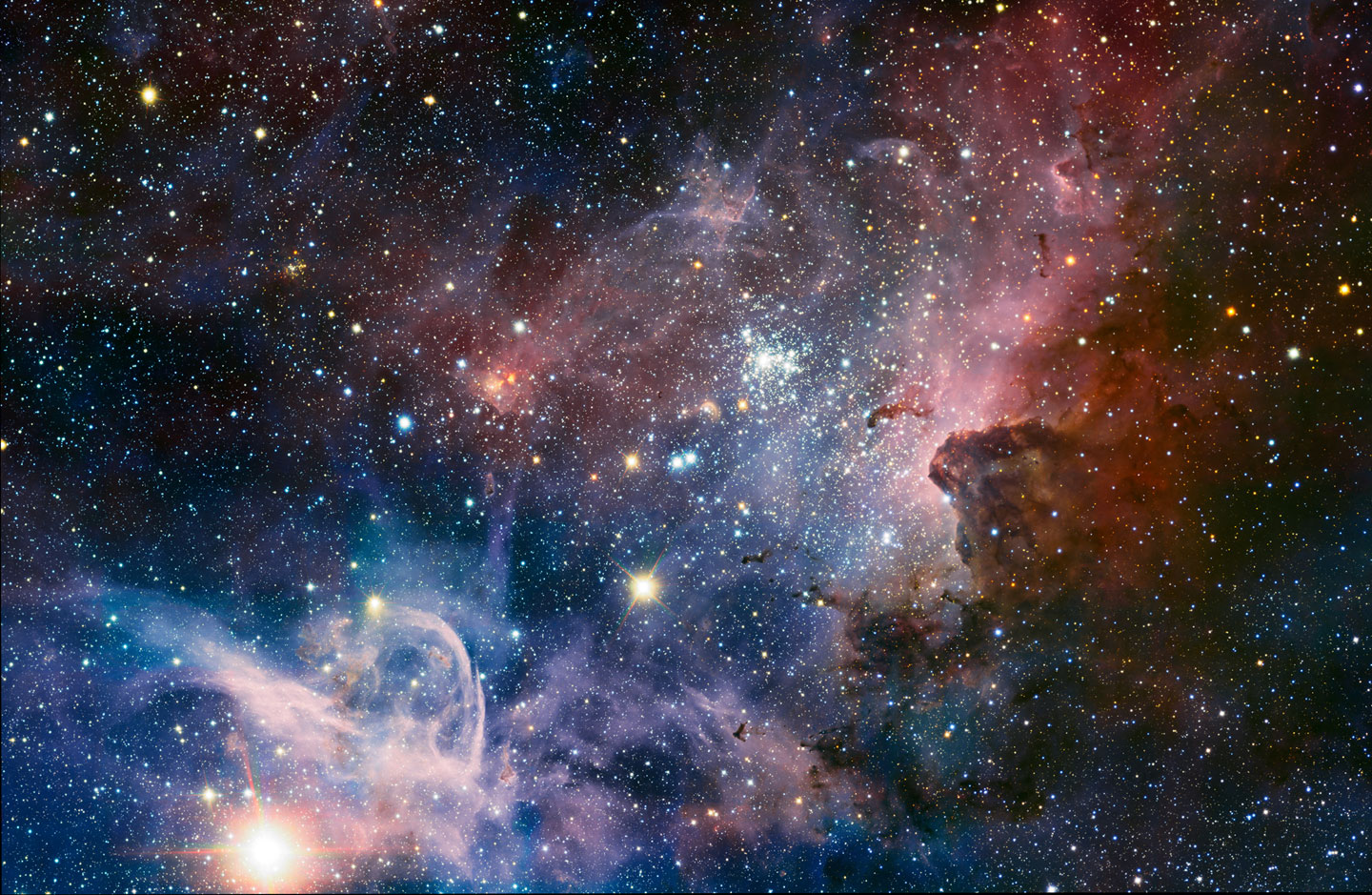 ESO infrared image of a region near the Keyhole Nebula, showing open clusters Trumpler 14 and Trumpler 16